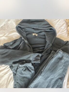 Elwood Sweatshirt & Joggers Set